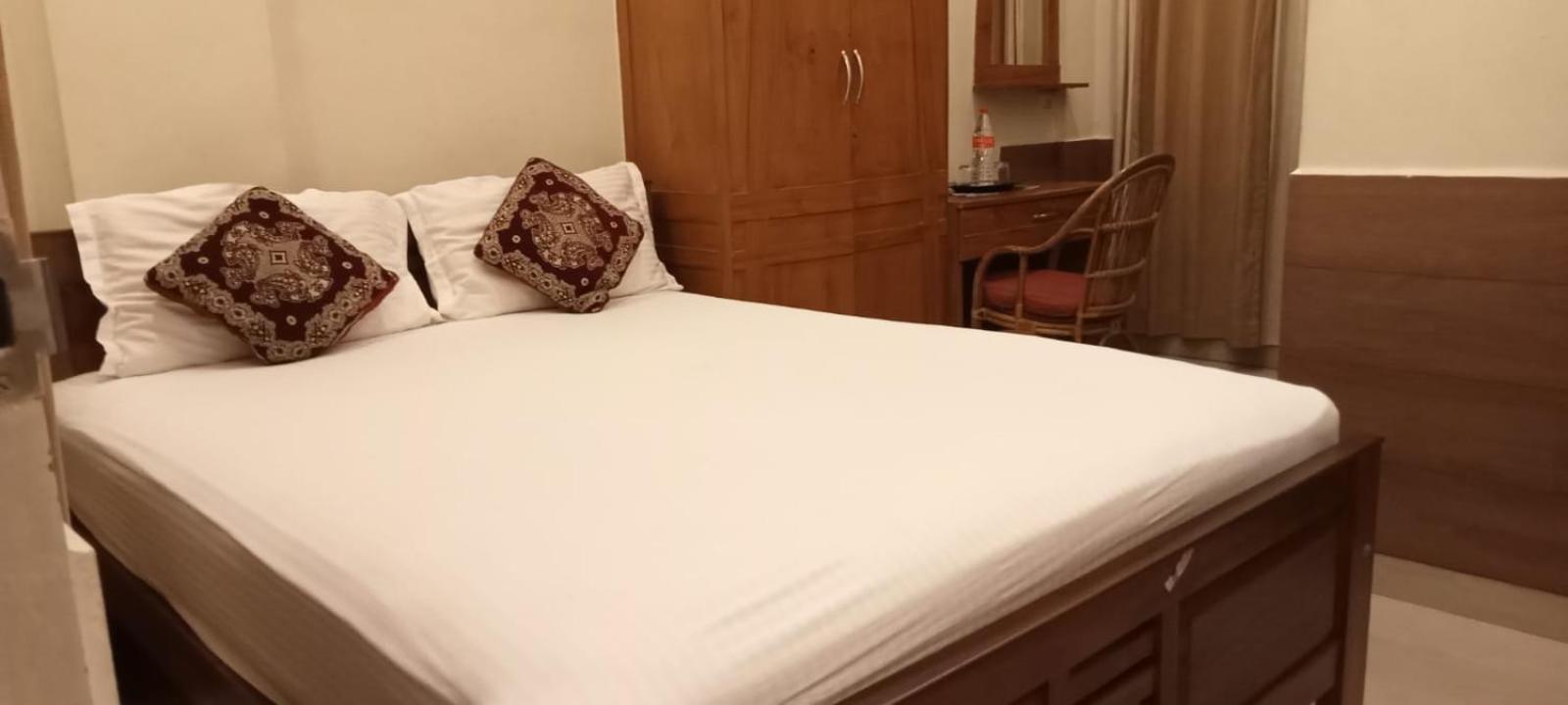 Sapphire Inn Nedumbassery Buitenkant foto
